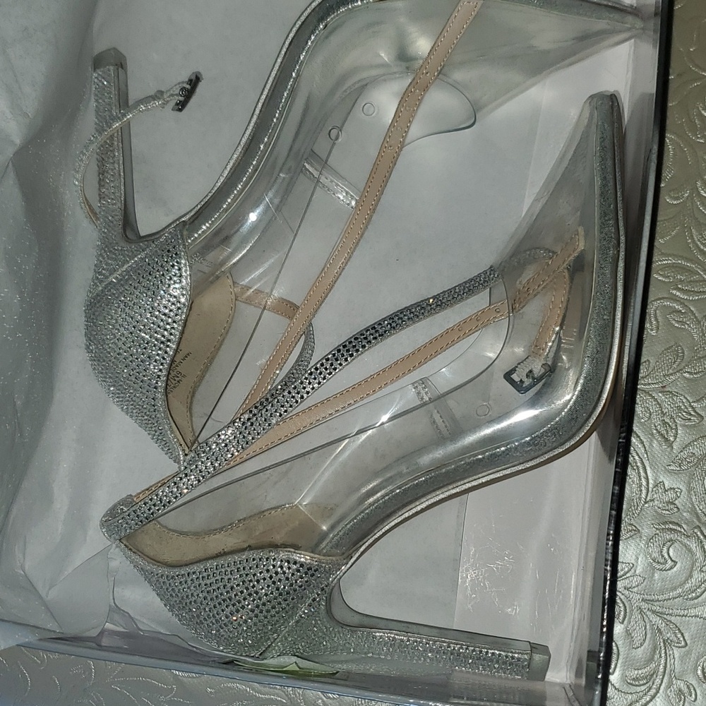 Brand new Jlo Morley Rhinestone Pump.... very light ✨️ elegant shoes 👠 👠 👠 - Picture 13 of 17